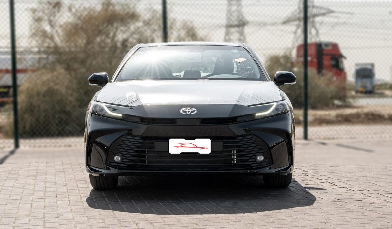 
2026 Toyota Camry E-plus 2.5L Hybrid (Black-Beige) full									