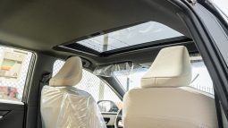 
2026 Toyota Camry E-plus 2.5L Hybrid (Black-Beige) full									
