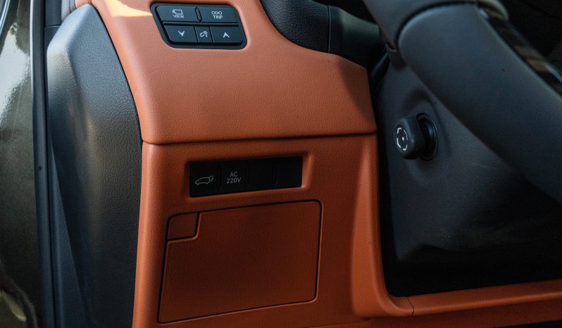 
2026 Lexus LX700h VIP 3.5L AT Petrol (Green-Orange) full									