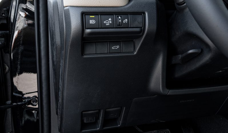 
Toyota Prado TXL3 2.4L Petrol AT 2026 (Black – Beige) full									