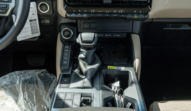 
2026 Toyota Prado TXL3 2.4L Petrol AT -White full									