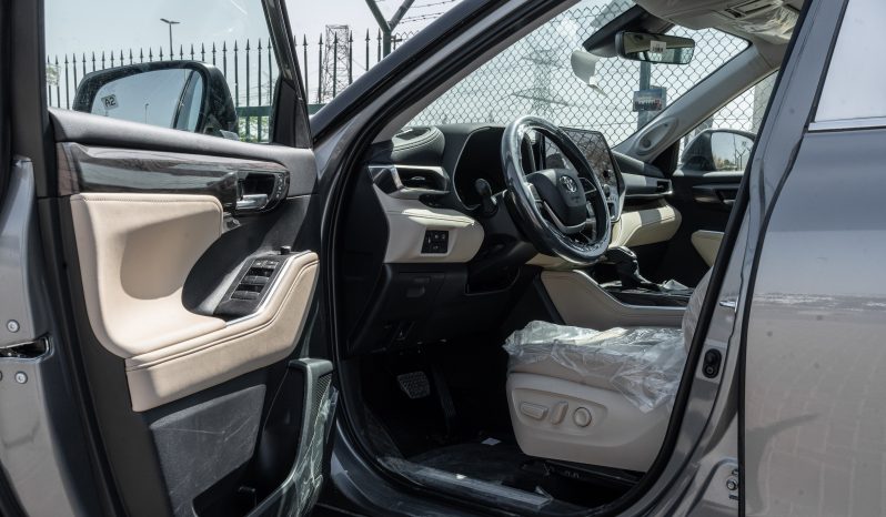 
2026 Toyota Highlander Limited 2.5L Hybrid (Gray-Beige) full									