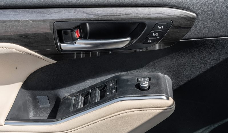 
2026 Toyota Highlander Limited 2.5L Hybrid (Gray-Beige) full									