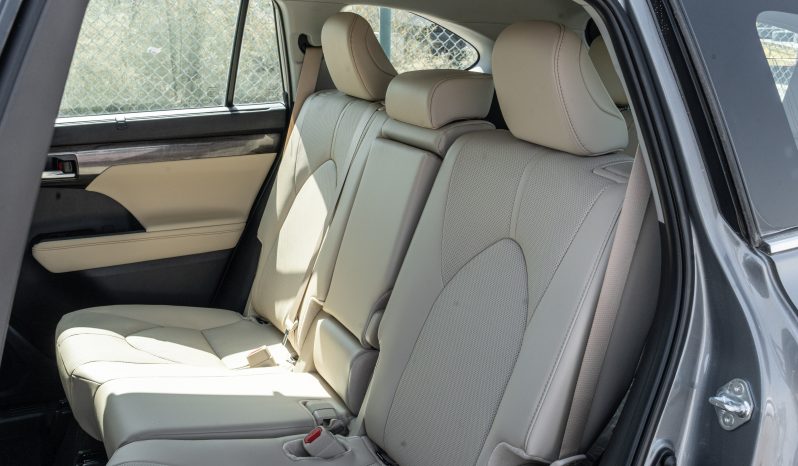 
2026 Toyota Highlander Limited 2.5L Hybrid (Gray-Beige) full									