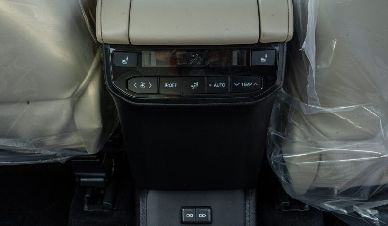 
2026 Toyota Highlander Limited 2.5L Hybrid (Gray-Beige) full									