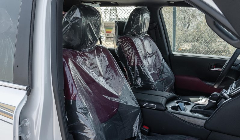 
2026 Toyota Land Cruiser VXR 3.5L AT Petrol (White-Red) full									