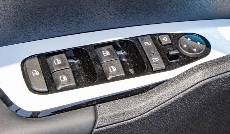 
2025 Kia Sportage Full option 1.6L Petrol AT full									