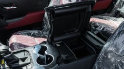 
2026 Toyota Land Cruiser VXR 3.5L AT Petrol (White-Red) full									