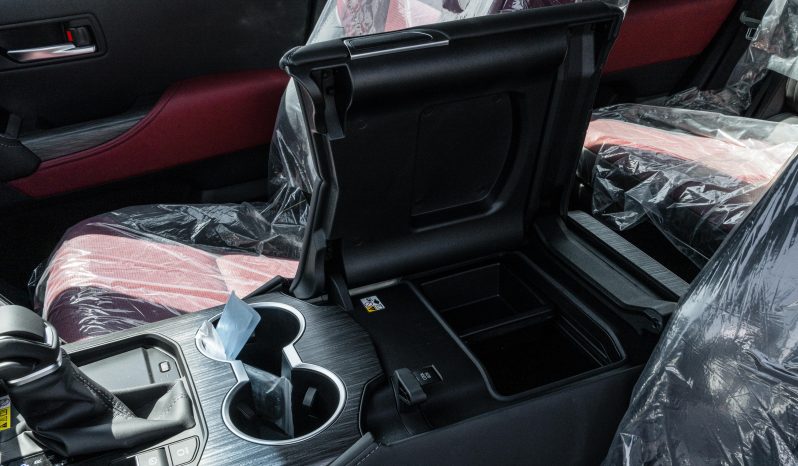 
2026 Toyota Land Cruiser VXR 3.5L AT Petrol (White-Red) full									