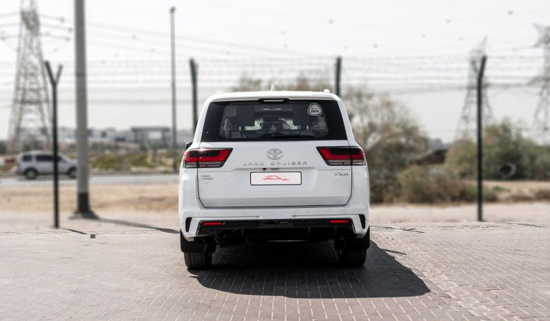
2026 Toyota Land Cruiser VXR 3.5L AT Petrol (White-Red) full									