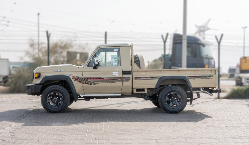 
2026 Toyota LC79 2.8L MT Diesel (Beige-Brown) full									