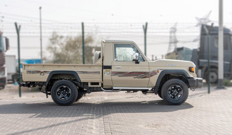 
2026 Toyota LC79 2.8L MT Diesel (Beige-Brown) full									