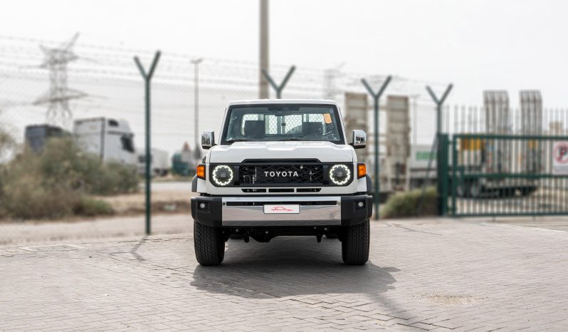 
2026 Toyota LC79 2.8L MT Diesel (White-Brown) full									