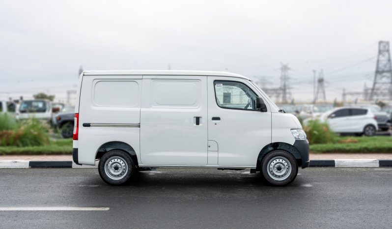 
2026 Toyota LiteAce 1.5L AT Petrol (White-Black) full									