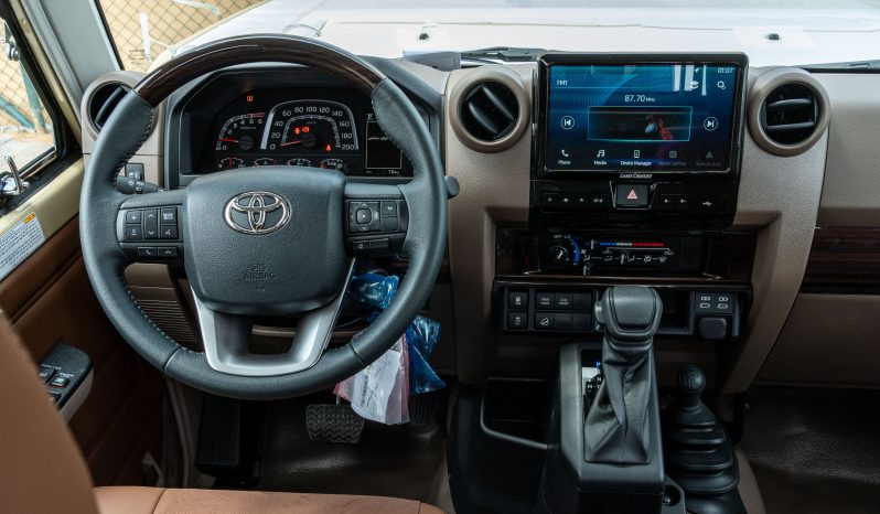 
2026 Toyota LC79 2.8L AT Diesel Full Option (Grey-Brown) full									