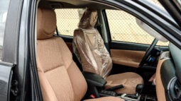 
										2026 Toyota Fortuner GX 2.7L AT Petrol 4WD (Black-Tan) full									