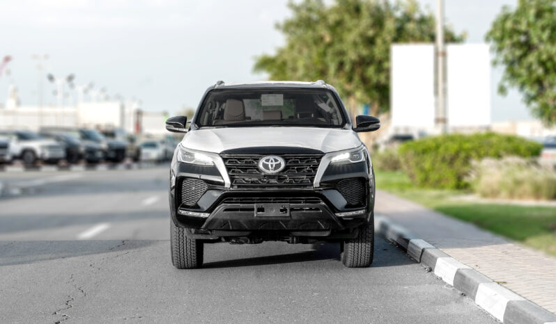 
								2026 Toyota Fortuner GX 2.7L AT Petrol (Black-Black) 4WD full									