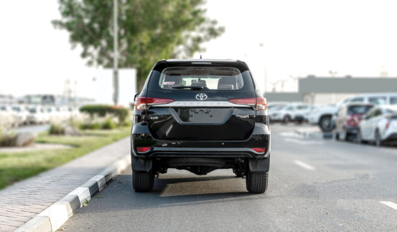 
								2026 Toyota Fortuner GX 2.7L AT Petrol 4WD (Black-Tan) full									