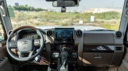 2026 Toyota Land Cruiser LC76 4.0L AT Petrol (With Radar) Grey full