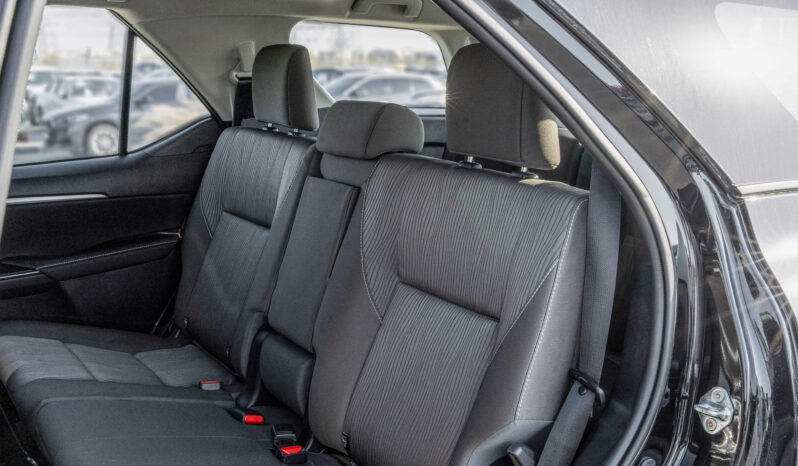 
								2026 Toyota Fortuner GX 2.7L AT Petrol (Black-Black) 4WD full									