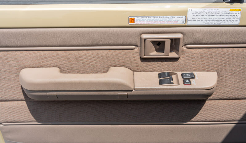 
								2026 Toyota Land Cruiser LC79 2.8L MT Diesel (Basic) full									