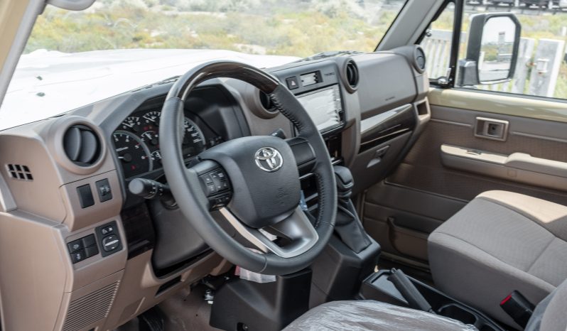 
2026 Toyota LandCruiser LC79 2.8L AT Diesel (Beige-Brown) Basic full									