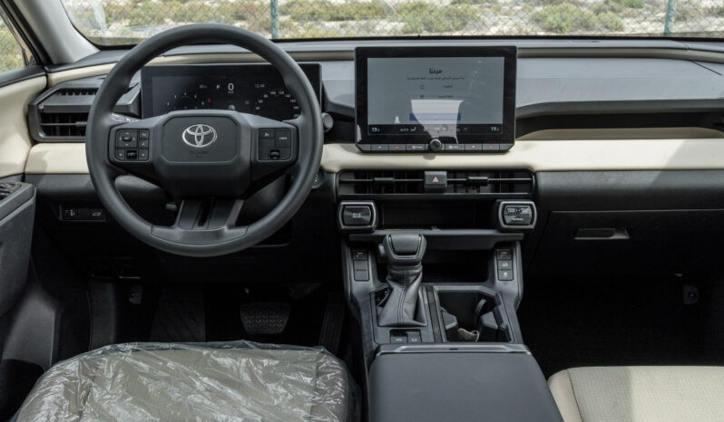 
								2026 Toyota Rav4 XLE 4×4 2.0L AT Petrol AWD (White-Beige) full									