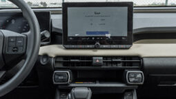 
										2026 Toyota Rav4 XLE 4×4 2.0L AT Petrol AWD (White-Beige) full									
