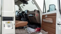 2026 Toyota LC79 2.8L AT Diesel Full Option (White-Brown) full