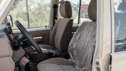 
										2026 Toyota Land Cruiser LC76 4.0L AT Petrol (Mid Option) Beige full									