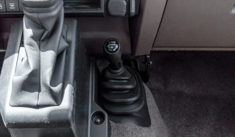 
								2026 Toyota Land Cruiser LC76 2.8L AT Diesel (White) Omani full									