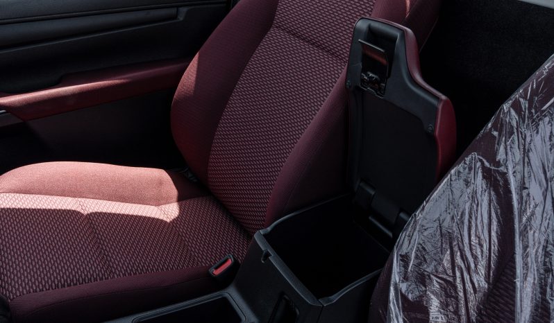 
2026 Toyota Hilux GL2 2.8L AT Diesel (White-Red) full									