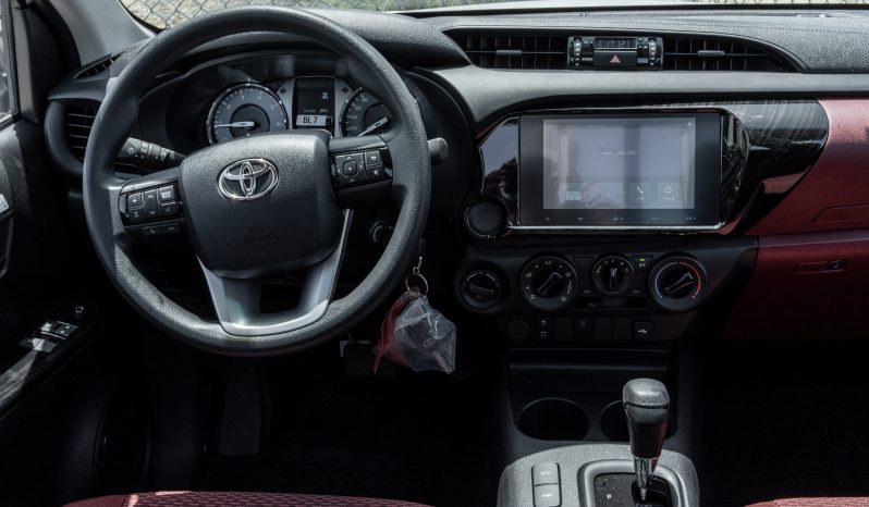 
2026 Toyota Hilux GL2 2.8L AT Diesel (White-Red) full									