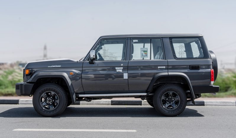 
2026 Toyota Land Cruiser LC76 4.0L AT Petrol (With Radar) Grey full									