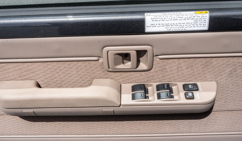 
2026 Toyota Land Cruiser LC76 4.0L AT Petrol (With Radar) Grey full									