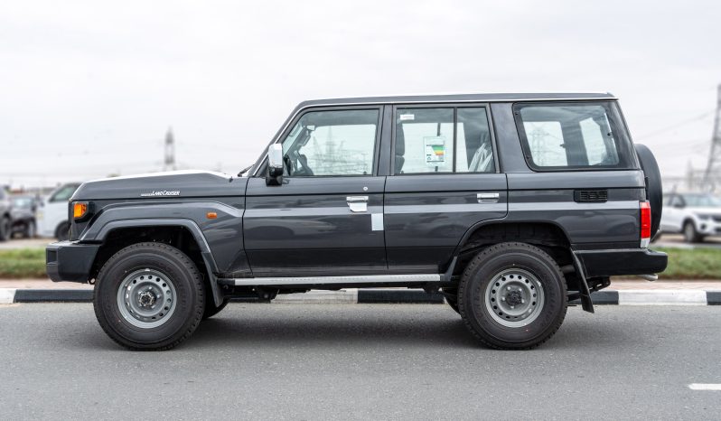 
2026 Toyota Land Cruiser LC76 4.0L AT Petrol (Grey-Brown) Basic full									