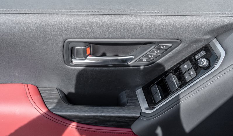 
2026 Toyota Land Cruiser VXR 3.5L AT Petrol (Black-Red) Omani full									