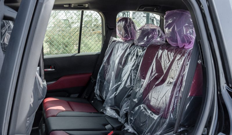 
2026 Toyota Land Cruiser VXR 3.5L AT Petrol (Black-Red) Omani full									