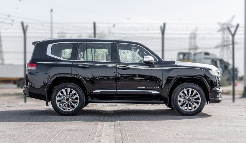 
2026 Toyota Land Cruiser VXR 3.5L AT Petrol (Black-Red) Omani full									