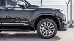 
2026 Toyota Land Cruiser VXR 3.5L AT Petrol (Black-Red) Omani full									