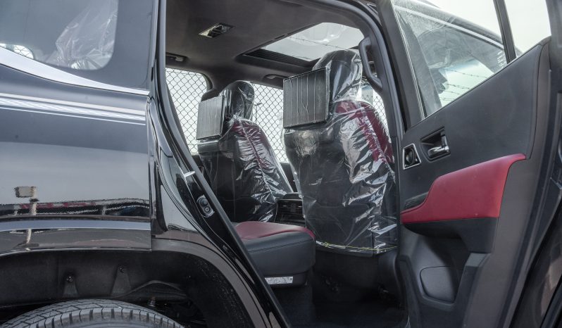 
2026 Toyota Land Cruiser VXR 3.5L AT Petrol (Black-Red) Omani full									
