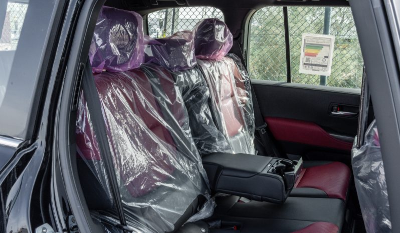 
2026 Toyota Land Cruiser VXR 3.5L AT Petrol (Black-Red) Omani full									