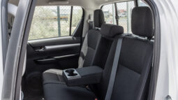 
										2026 Toyota Hilux 2.4L MT Diesel DC (White-Black) full									