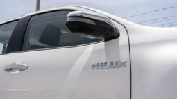 
										2026 Toyota Hilux 2.4L MT Diesel DC (White-Black) full									