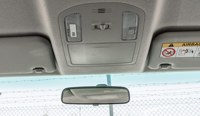 
								2026 Toyota Hilux 2.4L MT Diesel DC (White-Black) full									