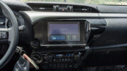 
										2026 Toyota Hilux 2.4L MT Diesel DC (White-Black) full									