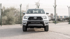 2025 Toyota Hilux SGLX 2.4L MT Diesel (White-Black)