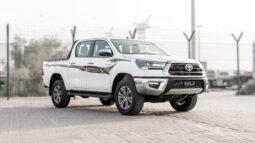 2025 Toyota Hilux SGLX 2.4L MT Diesel (White-Black)