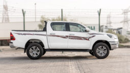 2025 Toyota Hilux SGLX 2.4L MT Diesel (White-Black)