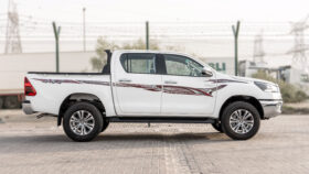 2025 Toyota Hilux SGLX 2.4L MT Diesel (White-Black)